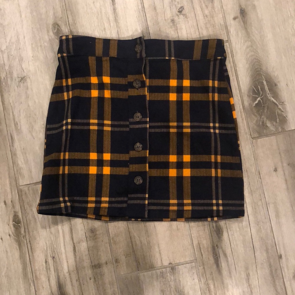 Paid skirt